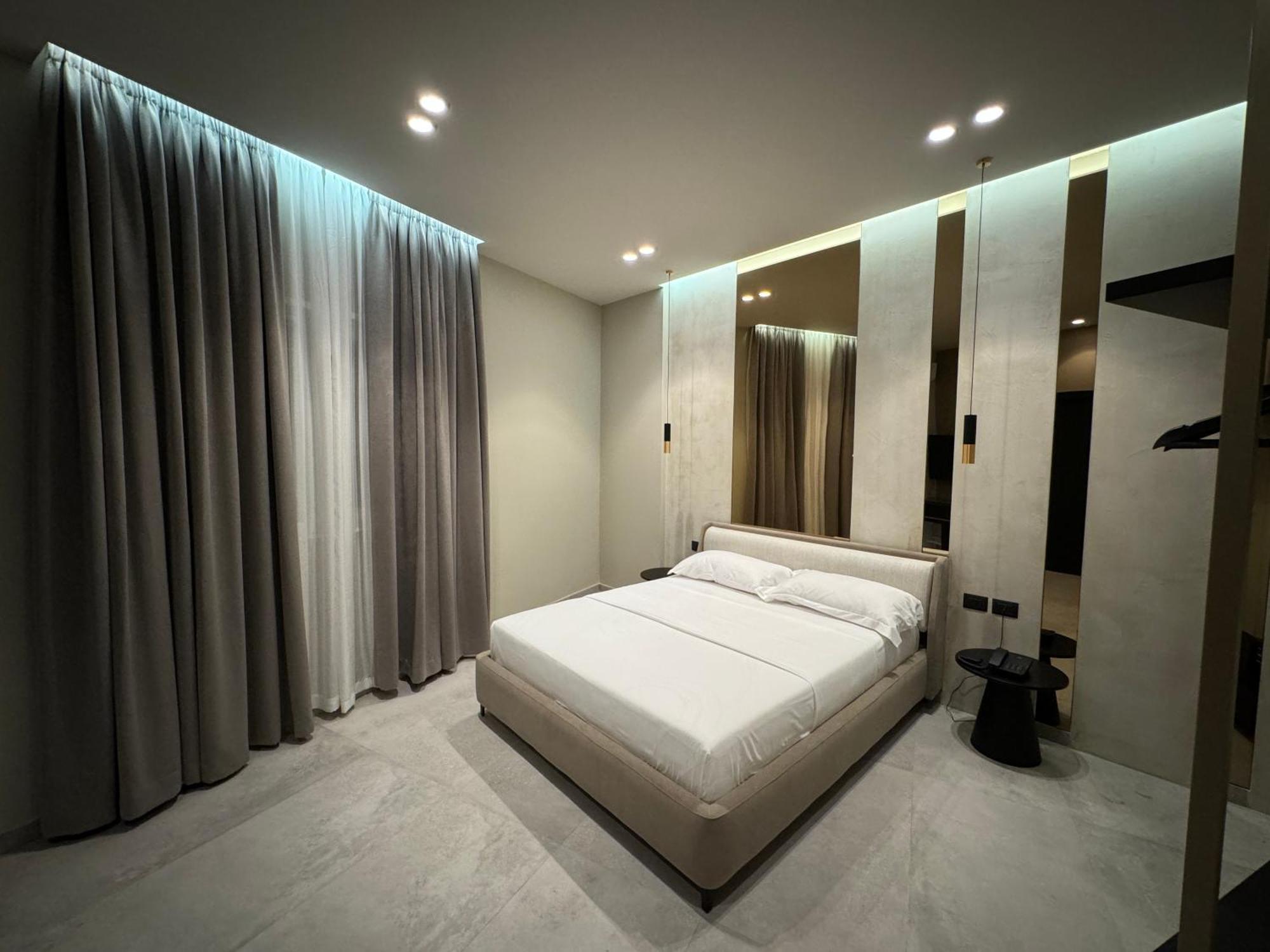 Nuna Hotel Radhime Luaran gambar