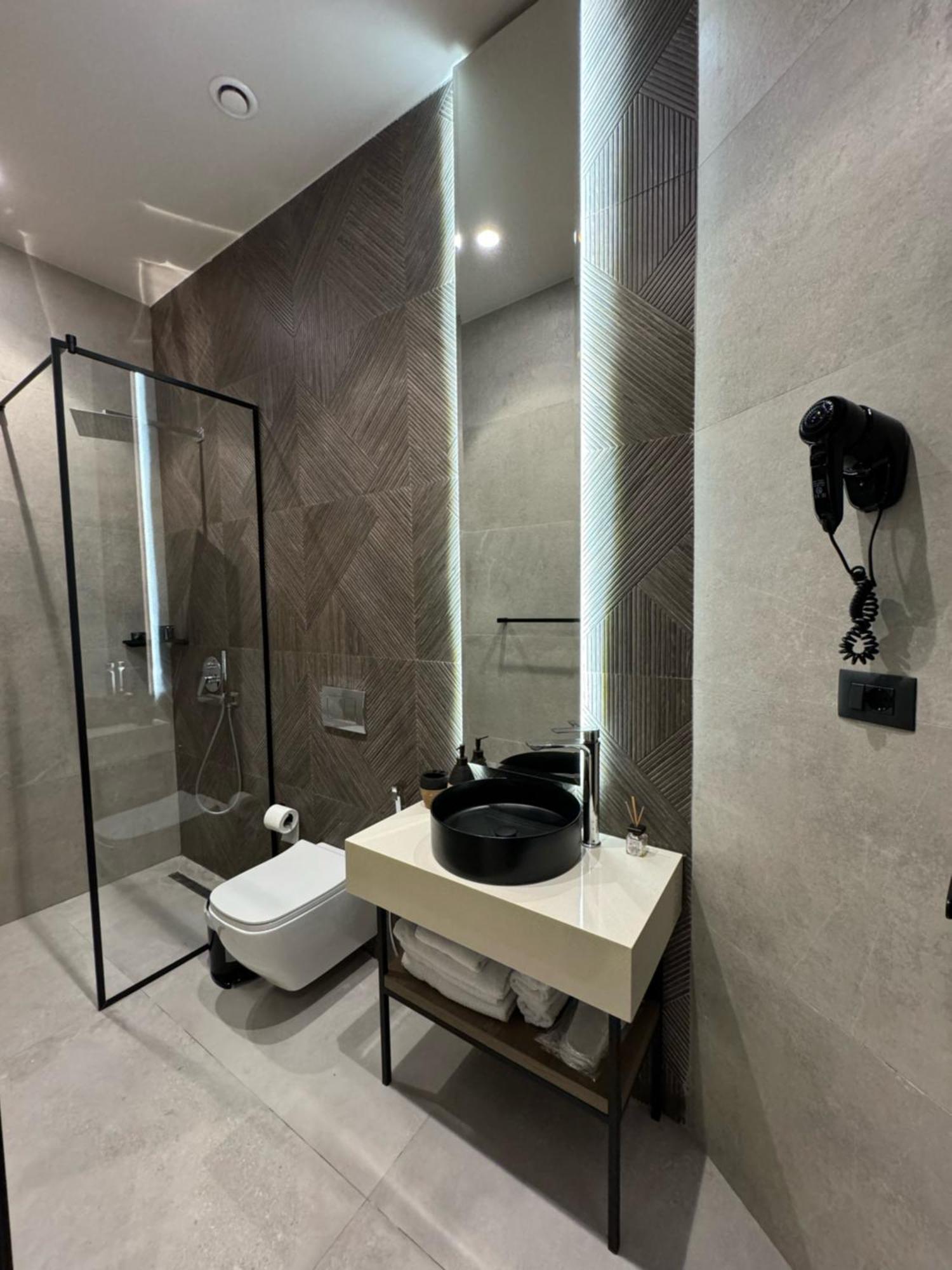 Nuna Hotel Radhime Luaran gambar