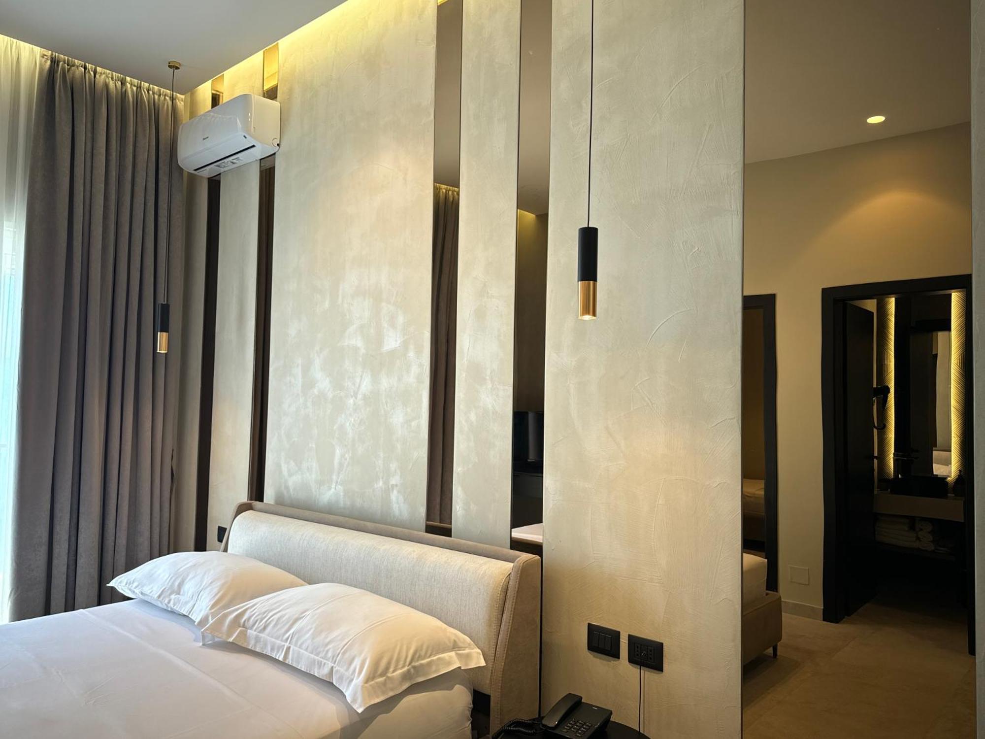 Nuna Hotel Radhime Luaran gambar